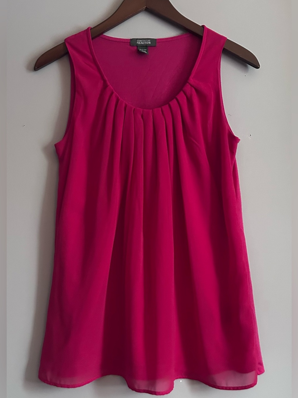 Kenneth Cole Reaction Pink Sleeveless Blouse Size Small